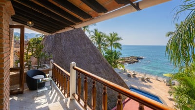 Luxury Villa Photo #28