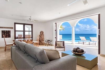 Luxury Villa Photo #17
