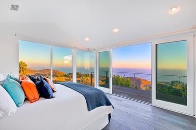 Luxury Villa Photo #39