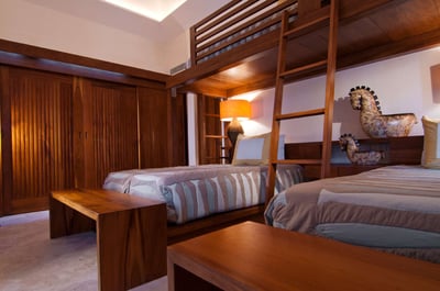 Luxury Villa Photo #30