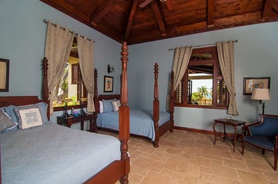 Luxury Villa Photo #21