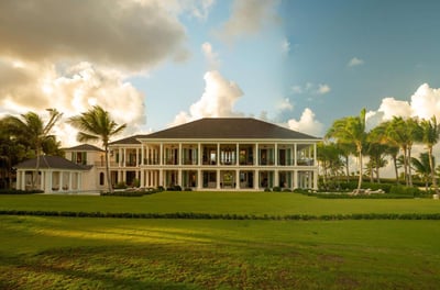 Luxury Villa Photo #2