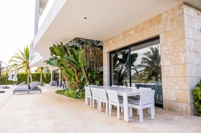 Luxury Villa Photo #8