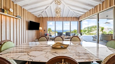 Luxury Villa Photo #28