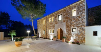 Luxury Villa Photo #26