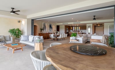 Luxury Villa Photo #10