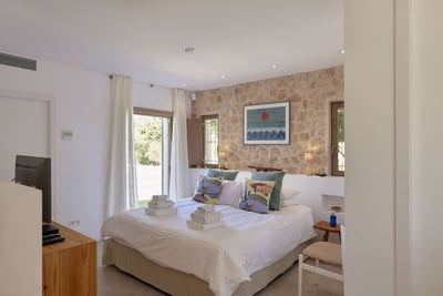 Luxury Villa Photo #16