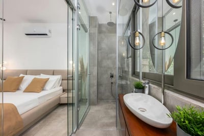 Luxury Villa Photo #20