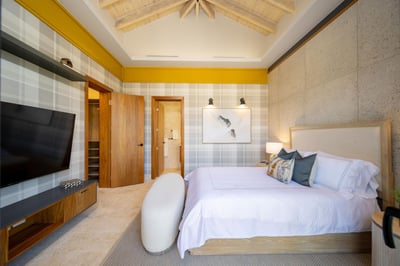Luxury Villa Photo #22