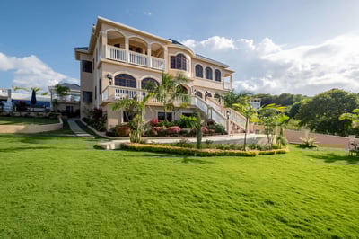 Luxury Villa Photo #5