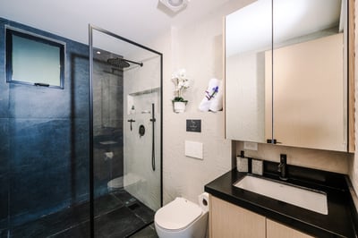 Detached Mini Villa 2 | Suite #10 Private Bathroom