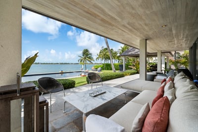 Luxury Villa Photo #7