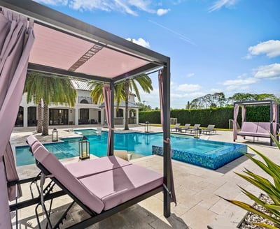 Luxury Villa Photo #7