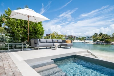 Luxury Villa Photo #3