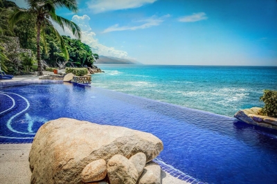 Luxury Villa Photo #5