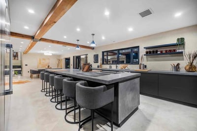 Luxury Villa Photo #27