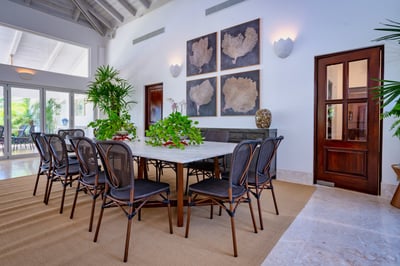 Luxury Villa Photo #14