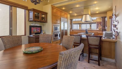 Luxury Villa Photo #29