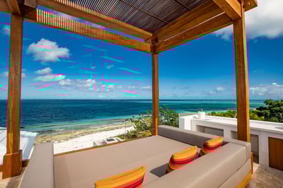 Luxury Villa Photo #12