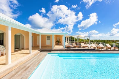 Luxury Villa Photo #9