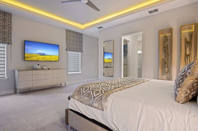 Luxury Villa Photo #40