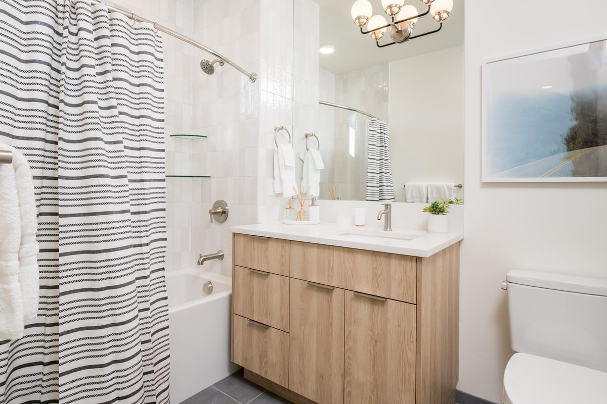 8th Street Luxury Townhome Unit 301