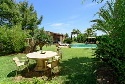 Luxury Villa Photo #13