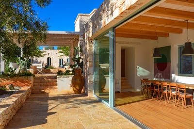 Luxury Villa Photo #9