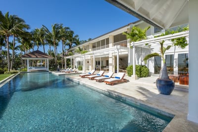 Luxury Villa Photo #5