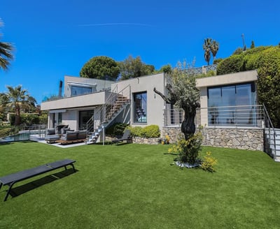 Luxury Villa Photo #5