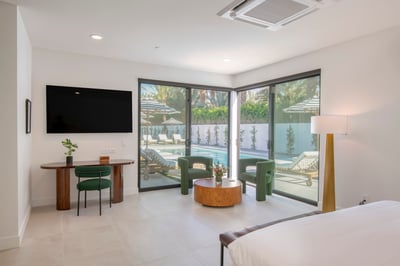 Luxury Villa Photo #34