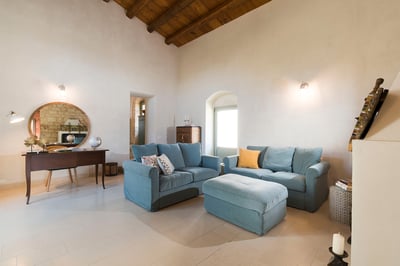 Luxury Villa Photo #26