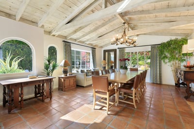 Luxury Villa Photo #29