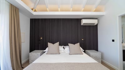 Luxury Villa Photo #45