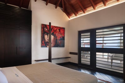 Luxury Villa Photo #31