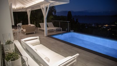 Luxury Villa Photo #8