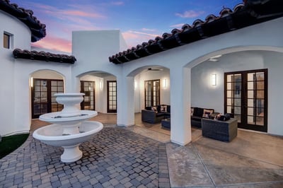 Luxury Villa Photo #10