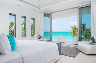 Luxury Villa Photo #22