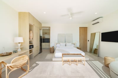 Luxury Villa Photo #46
