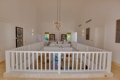 Luxury Villa Photo #22
