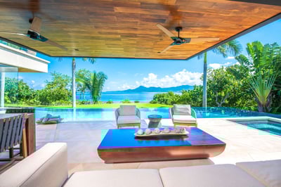 Luxury Villa Photo #4