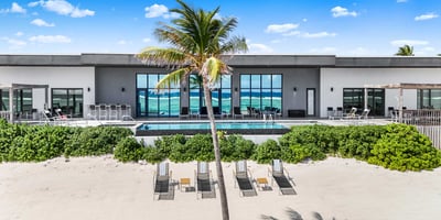 Luxury Villa Photo #2