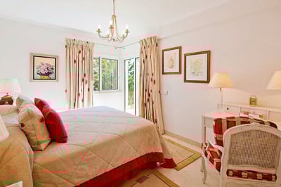 Luxury Villa Photo #14