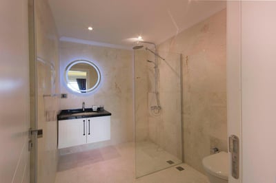 Luxury Villa Photo #31