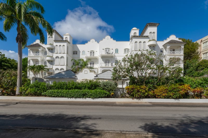 Sea Breeze at Old Trees