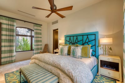 Luxury Villa Photo #40