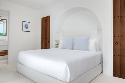 Luxury Villa Photo #35