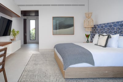 Luxury Villa Photo #30