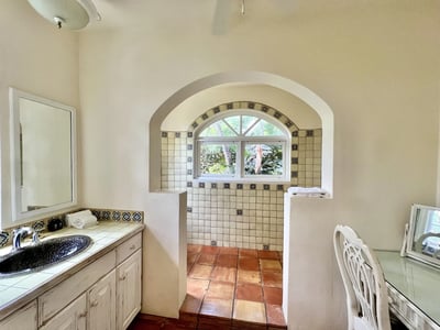 Luxury Villa Photo #41