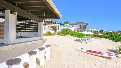 Luxury Villa Photo #9